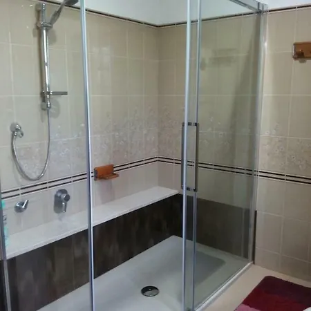 Binzighedda فندق مبيت وإفطار *